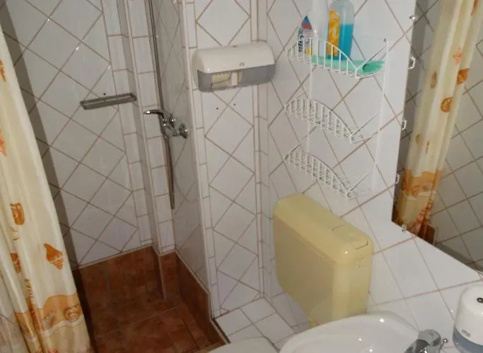 Homestay Aqua Haz Panzio 3 Sz Balatonfured